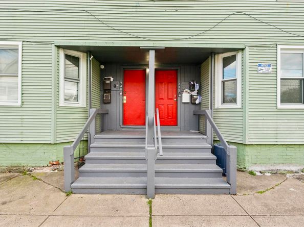 746 Maple Street, Bridgeport CT 06608