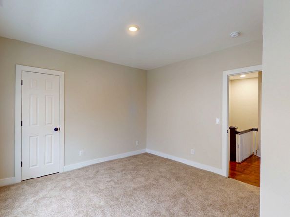 274 High Street, Fairfield CT 06824