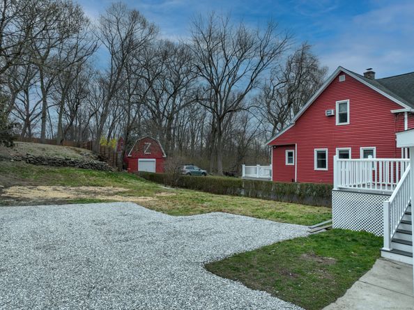 274 High Street, Fairfield CT 06824