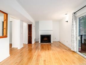 25 Padanaram Road APT 30, Danbury CT 06811