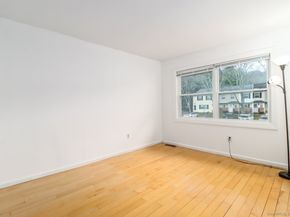 25 Padanaram Road APT 30, Danbury CT 06811