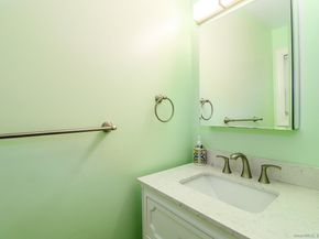 25 Padanaram Road APT 30, Danbury CT 06811