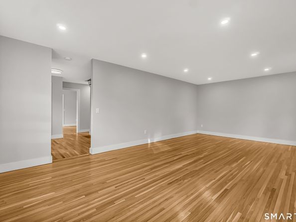 2 Rolf Drive, Danbury CT 06810