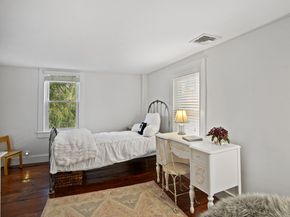 Undisclosed Address #24138909, Redding CT 06896