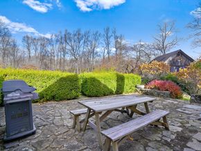 Undisclosed Address #24138909, Redding CT 06896