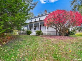 Undisclosed Address #24138909, Redding CT 06896
