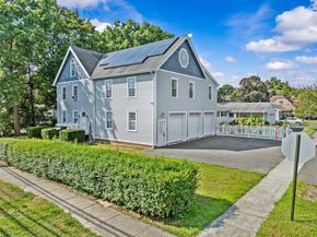 217 Huntington Road, Stratford CT 06614