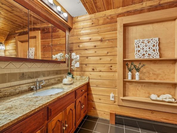 217 Huntington Road, Stratford CT 06614