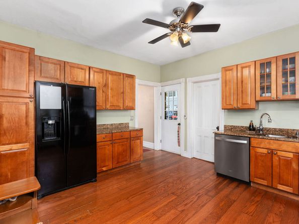 9 Mountainville Road, Danbury CT 06810