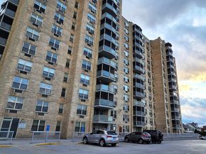 1 Strawberry Hill Court APT 2A, Stamford CT 06902