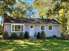 357 Harvester Road, Fairfield CT 06825