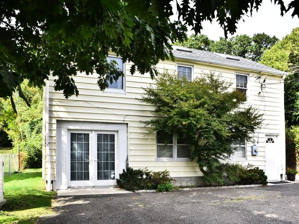 113 Kings Highway N, Westport CT 06880