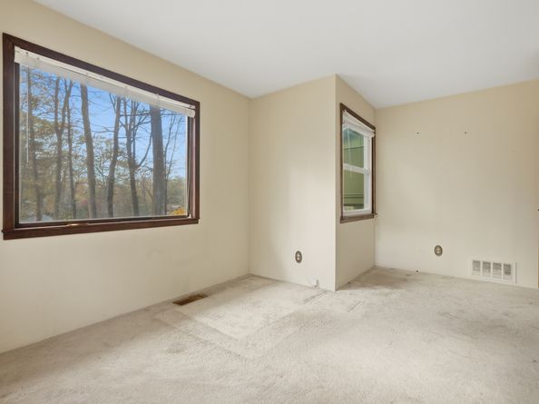 27 Carol Street, Danbury CT 06810