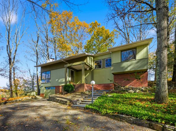 27 Carol Street, Danbury CT 06810