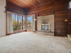 27 Carol Street, Danbury CT 06810