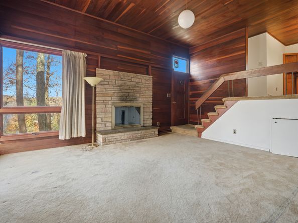 27 Carol Street, Danbury CT 06810