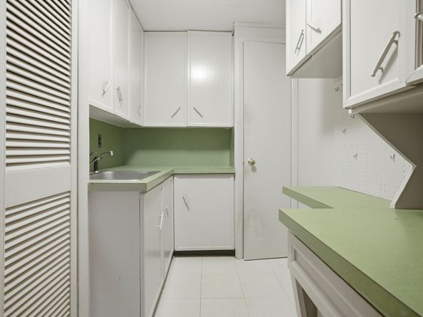 27 Carol Street, Danbury CT 06810