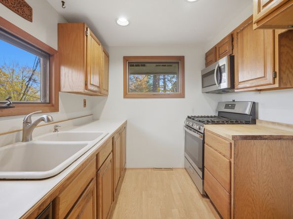 27 Carol Street, Danbury CT 06810