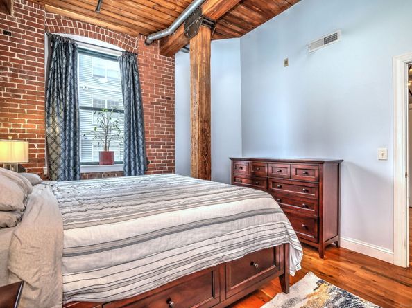 145 Canal Street 203, Shelton CT 06484