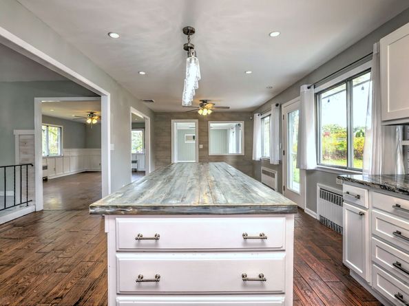175 Twin Oaks Terrace, Stratford CT 06614