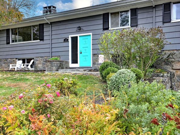 175 Twin Oaks Terrace, Stratford CT 06614