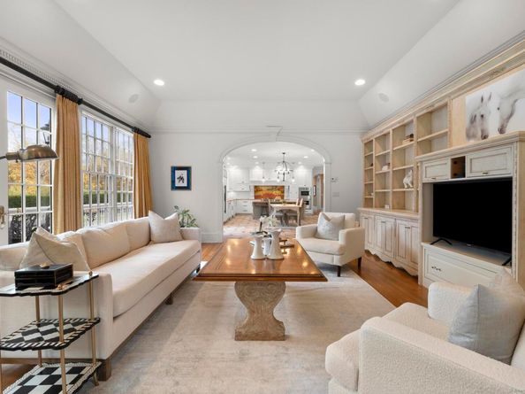 342 Midlock Road, Fairfield CT 06824