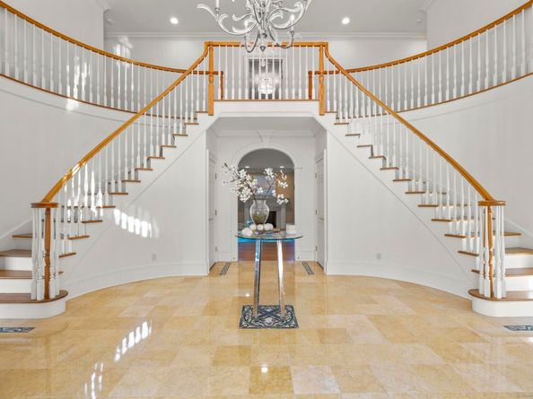 342 Midlock Road, Fairfield CT 06824