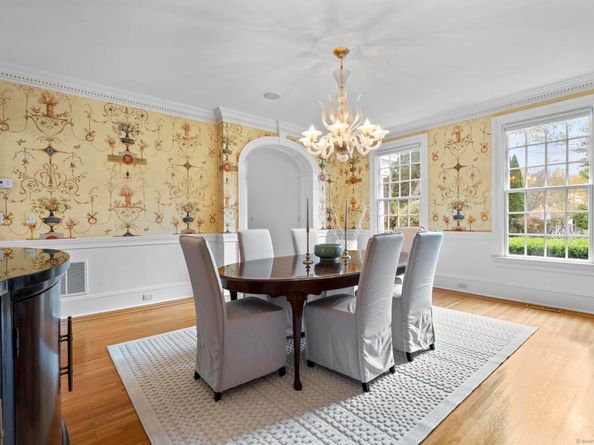 342 Midlock Road, Fairfield CT 06824