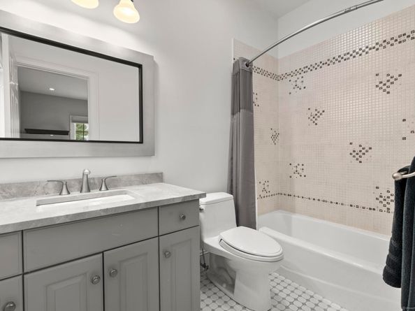 342 Midlock Road, Fairfield CT 06824