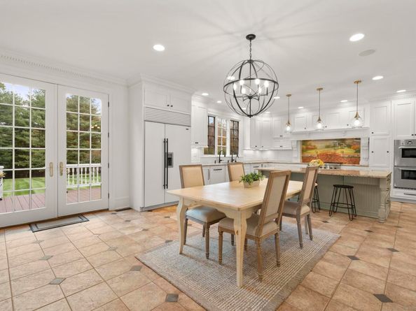 342 Midlock Road, Fairfield CT 06824