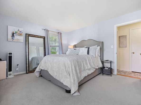 47 Valley Road B3, Greenwich CT 06807