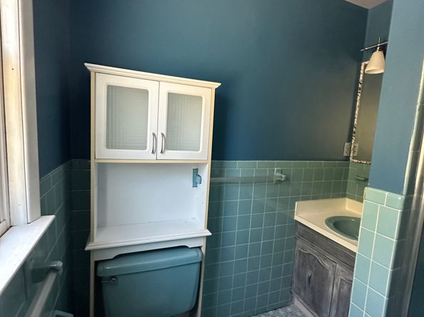 80 Woodlawn Road, Monroe CT 06468