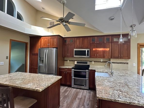 80 Woodlawn Road, Monroe CT 06468