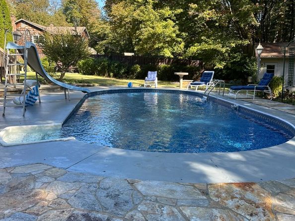 80 Woodlawn Road, Monroe CT 06468