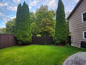 80 Woodlawn Road, Monroe CT 06468