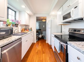 10 Tara Drive 10, Brookfield CT 06804