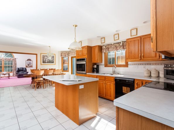 491 Hammertown Road, Monroe CT 06468
