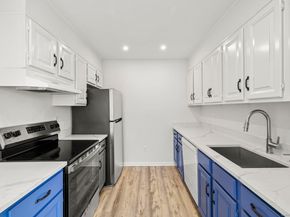 697 Cove Road APT 2A, Stamford CT 06902