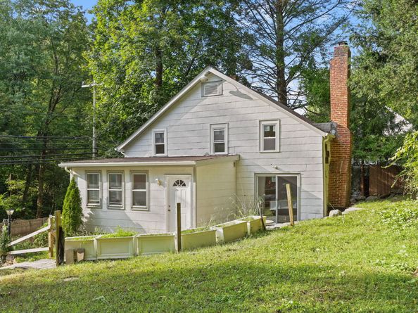 1489 Long Ridge Road, Stamford CT 06903