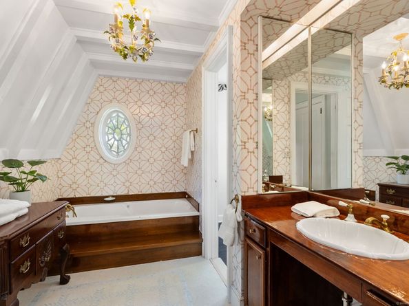 221 Greens Farms Road, Westport CT 06880