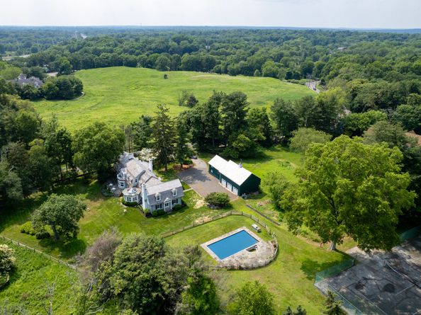 221 Greens Farms Road, Westport CT 06880