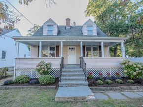 175 Seaside Avenue APT 1, Stamford CT 06902