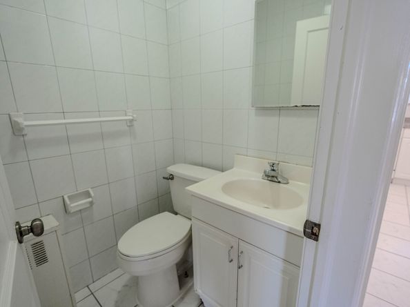 175 Seaside Avenue APT 1, Stamford CT 06902