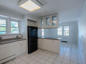 175 Seaside Avenue APT 1, Stamford CT 06902