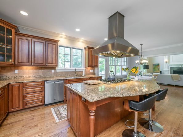 175 Branchville Road, Ridgefield CT 06877