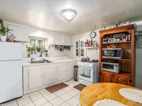 61 Smith Ridge Road, New Canaan CT 06840