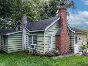 61 Smith Ridge Road, New Canaan CT 06840