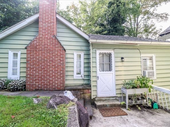 61 Smith Ridge Road, New Canaan CT 06840