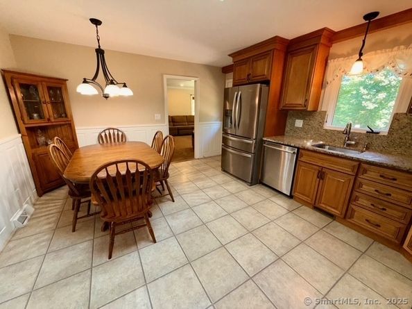60 Normandy Road, Trumbull CT 06611