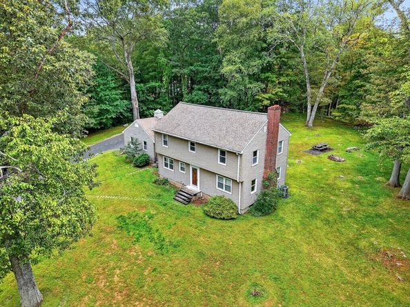 27 W Woodland Drive, Redding CT 06896